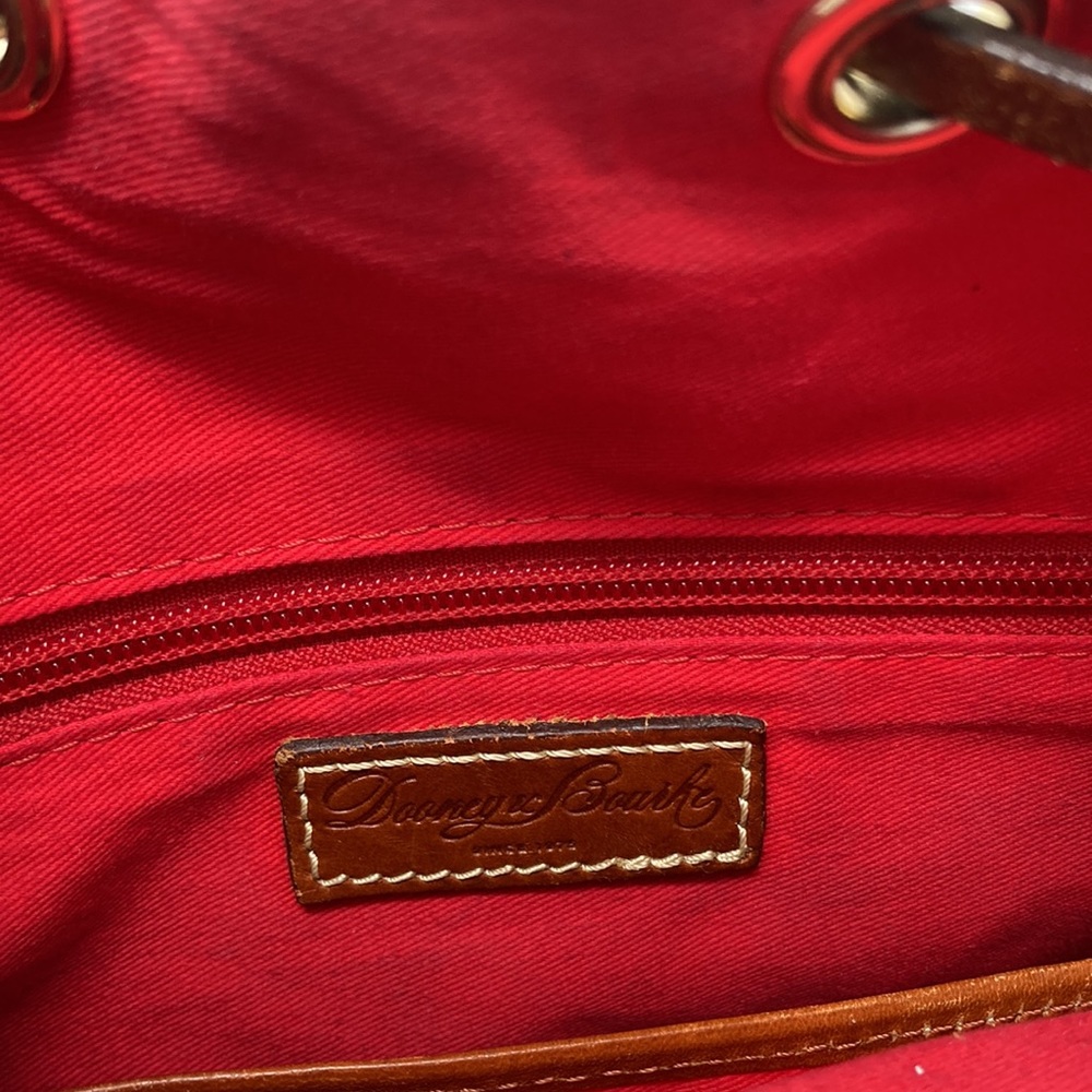 Lovely vintage Dooney & Bourke bag. Supple genuine leather - Picture 8 of 10